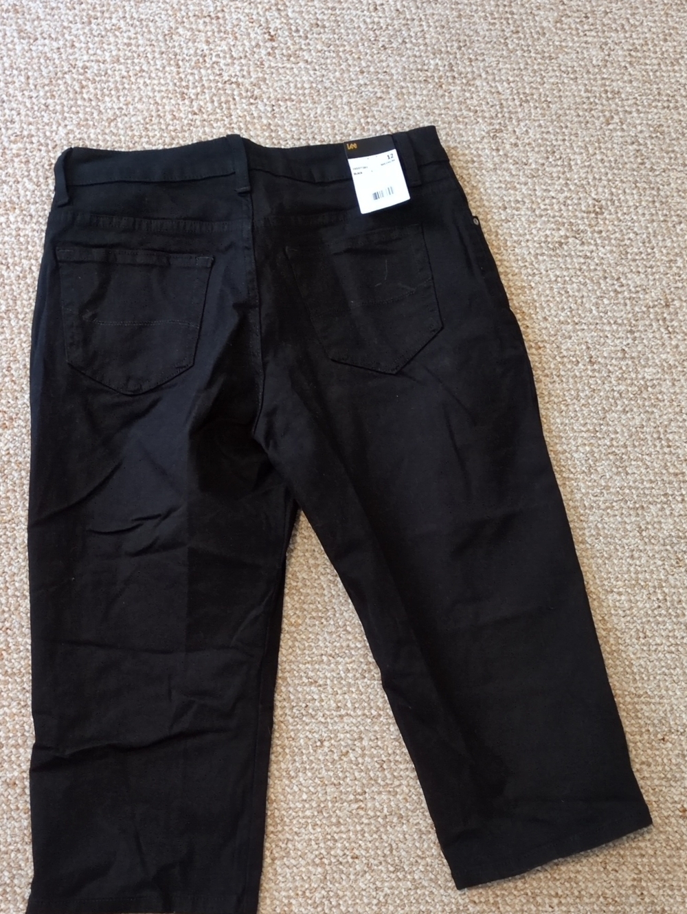 Lee Women's Black Relaxed Cropped Jeans Size 12 Nwt